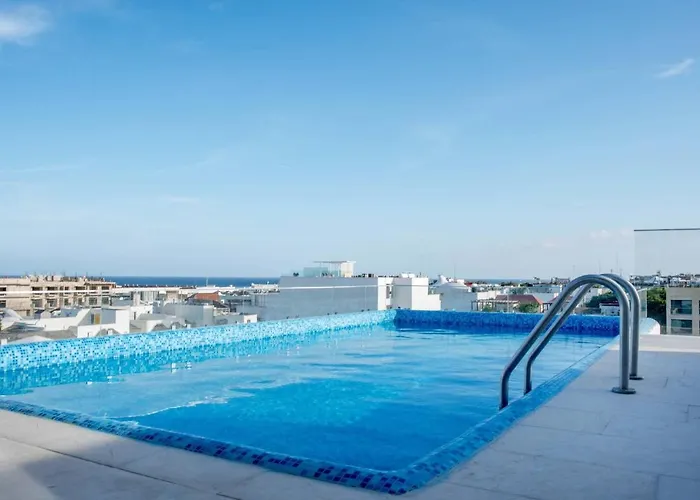 Close To Mamitas Beach, 2 Bedroom For Up To 5 Sleeps And Rooftop Pool!