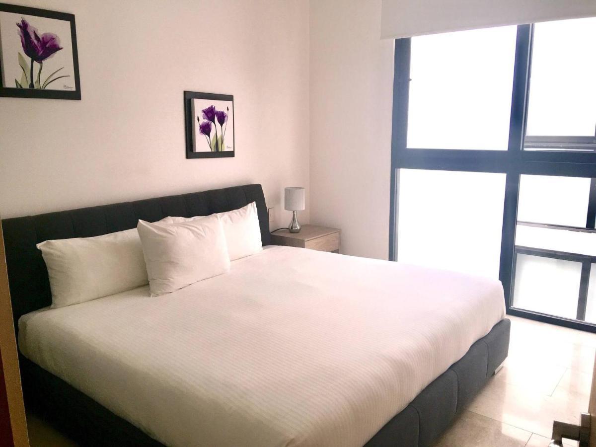 Close To Mamitas Beach, 2 Bedroom For Up To 5 Sleeps And Rooftop Pool! Apartamento Playa del Carmen